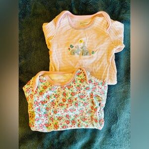 Mini Boden, bundle of two long sleeve bodysuits size 2-3T super cute bunny